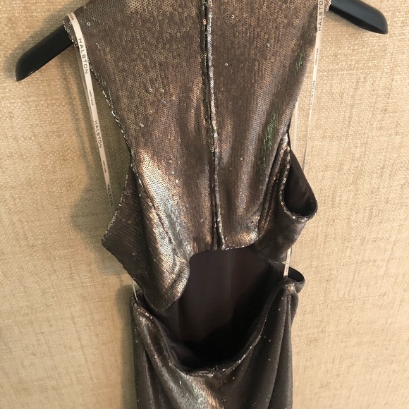 Halston Heritage mini dress! Silver sequined - Picture 4 of 9